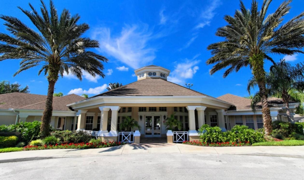 Villa Windsor Palm 3 Miles To 4 Bedrooms