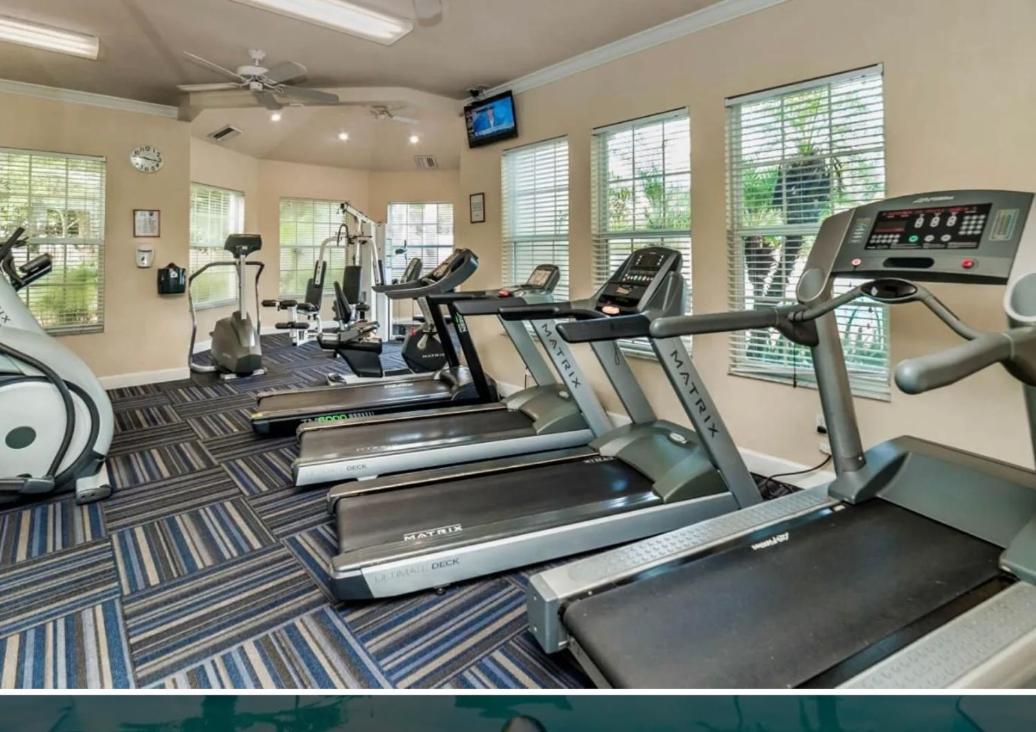 Windsor Palm 3 Miles To 4 Bedrooms *