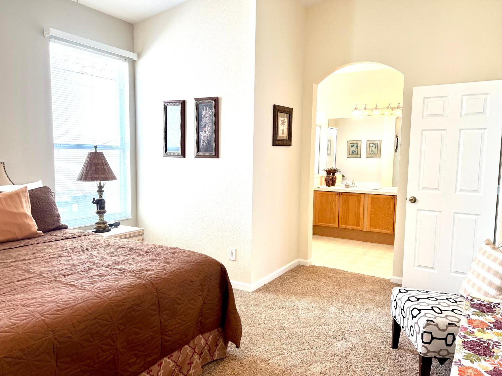 Windsor Palm 3 Miles To 4 Bedrooms